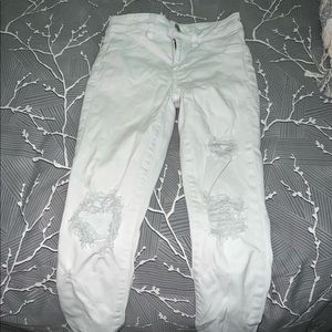 White American Eagle ripped jeans